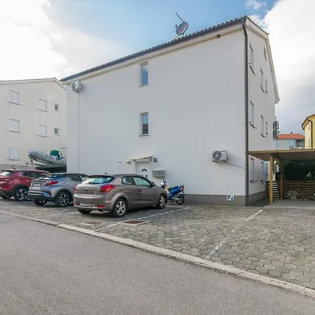 Drago Apartment